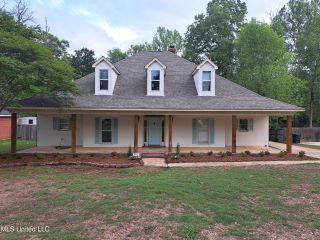 Property in Madison, MS thumbnail 1