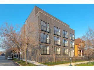 Property in Chicago, IL thumbnail 4