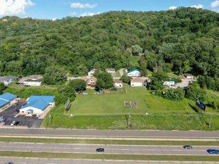 Property in La Crosse, WI thumbnail 4