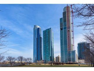 Property in Chicago, IL thumbnail 6