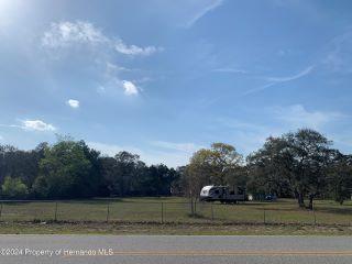 Property in Spring Hill(pasco), FL thumbnail 2