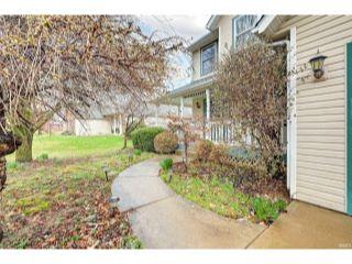 Property in Bloomington, IN 47403 thumbnail 2