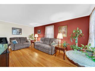 Property in Chicago, IL 60634 thumbnail 1