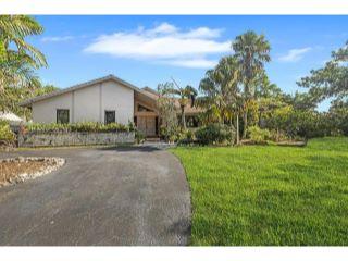 Property in Homestead, FL thumbnail 4
