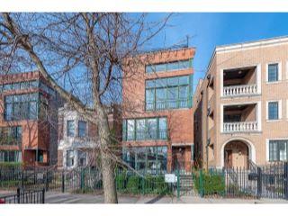 Property in Chicago, IL 60610 thumbnail 0