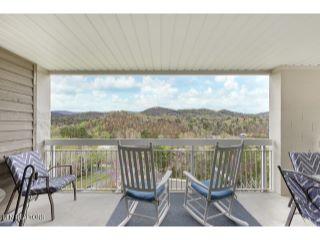 Property in Pigeon Forge, TN thumbnail 5