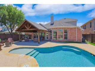 Property in Lantana, TX thumbnail 3