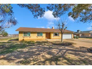 Property in Apple Valley, CA thumbnail 3