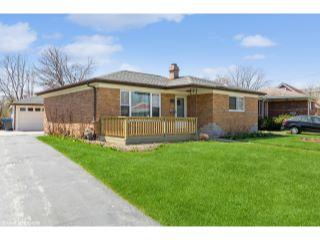 Property in Alsip, IL thumbnail 5