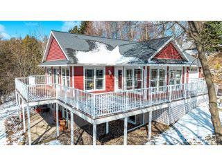 Property in Hancock, MI 49930 thumbnail 2