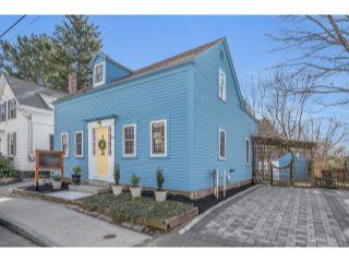 Property in Portsmouth, NH thumbnail 2