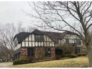 Property in Mayfield, OH thumbnail 3