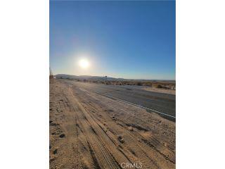 Property in 29 Palms, CA thumbnail 4