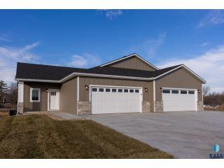 Property in Sioux Falls, SD thumbnail 3