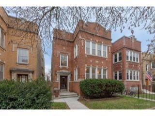 Property in Chicago, IL thumbnail 3