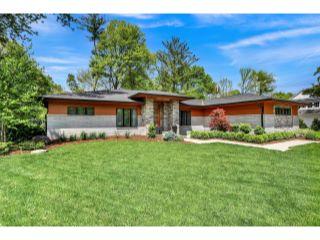 Property in Indianapolis, IN 46240 thumbnail 2