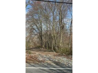 Property in Montville, CT thumbnail 5