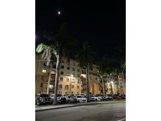 Property in Miami, FL thumbnail 1