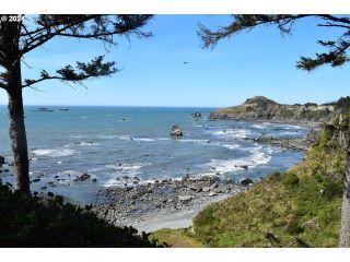 Property in Gold Beach, OR 97444 thumbnail 2