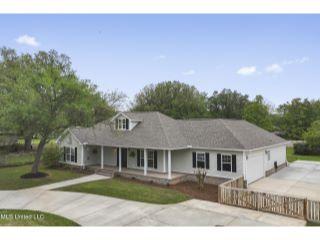 Property in D'Iberville, MS 39540 thumbnail 1