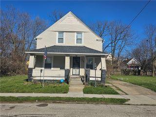 Property in Cleveland, OH thumbnail 1