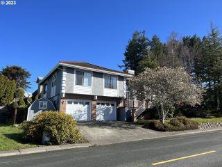 Property in Brookings, OR thumbnail 3