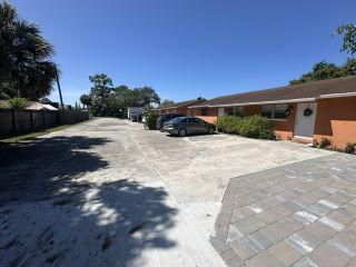 Property in West Palm Beach, FL 33413 thumbnail 0