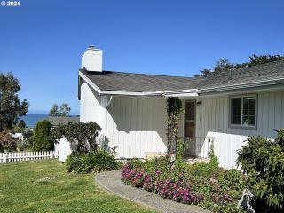 Property in Brookings, OR thumbnail 5