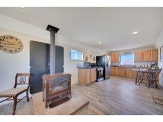 Property in Mountain Ranch, CA thumbnail 5