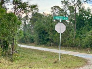 Property in Clewiston, FL thumbnail 2