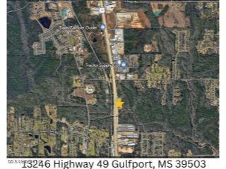 Property in Gulfport, MS thumbnail 4