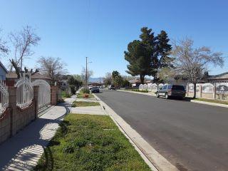 Property in Palmdale, CA 93550 thumbnail 2