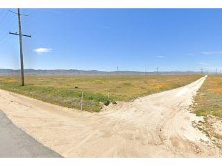 Property in Lancaster, CA thumbnail 4