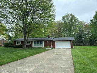 Property in Mentor, OH thumbnail 1