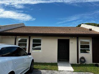 Property in Miami, FL 33175 thumbnail 2