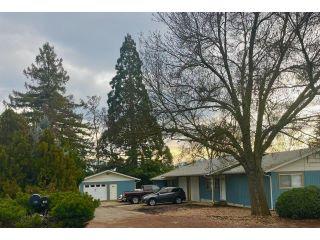 Property in Grants Pass, OR thumbnail 1