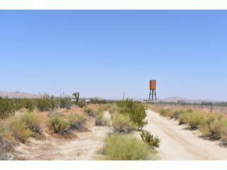 Property in Palmdale, CA 93591 thumbnail 2