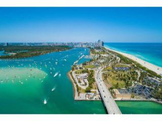 Property in North Miami Beach, FL 33160 thumbnail 1