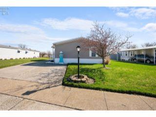 Property in Marblehead, OH 43440 thumbnail 1