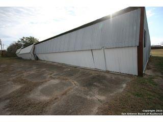 Property in Beeville, TX 78102 thumbnail 2