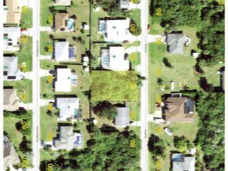 Property in Port Charlotte, FL thumbnail 2