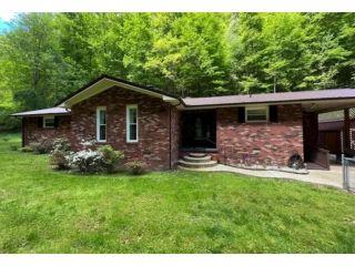 Property in Hager Hill, KY thumbnail 5