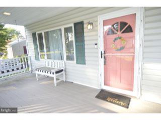 Property in Essex, MD 21221 thumbnail 2