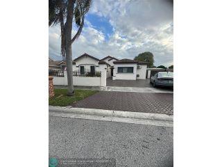 Property in Miami, FL 33182 thumbnail 0