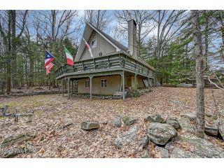 Property in Paupack, PA 18451 thumbnail 2