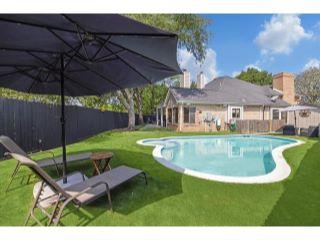 Property in Houston, TX thumbnail 1