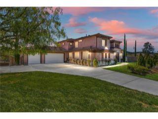 Property in Redlands, CA thumbnail 3