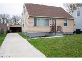 Property in Cleveland, OH thumbnail 5