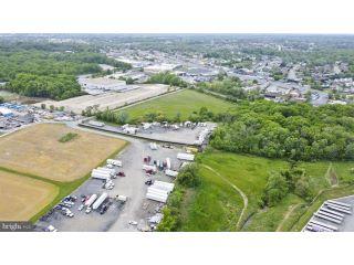 Property in Rosedale, MD thumbnail 2