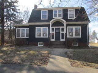 Property in El Paso, IL thumbnail 4